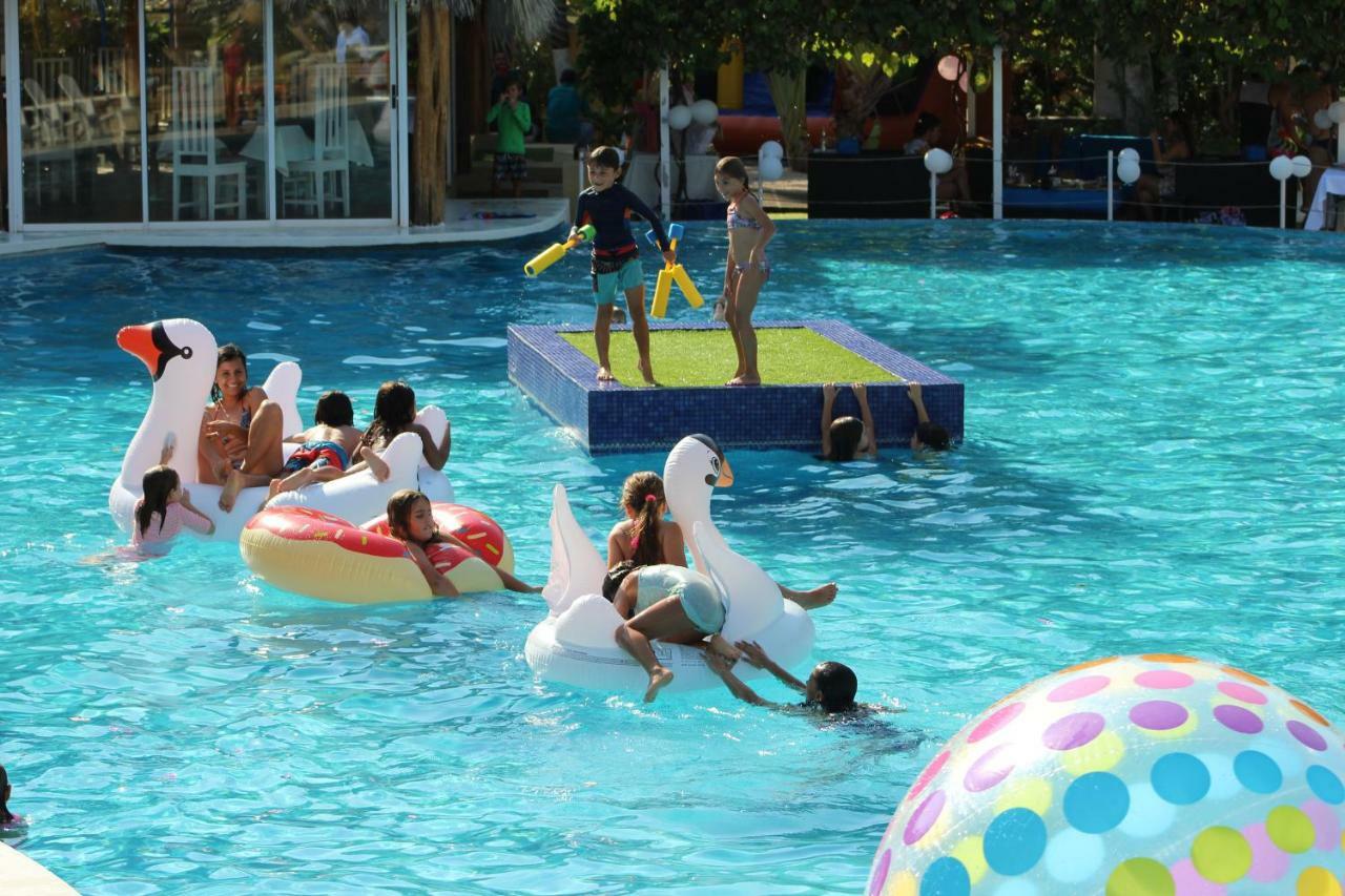 Seis Playas Hotel Tamarindo Luaran gambar