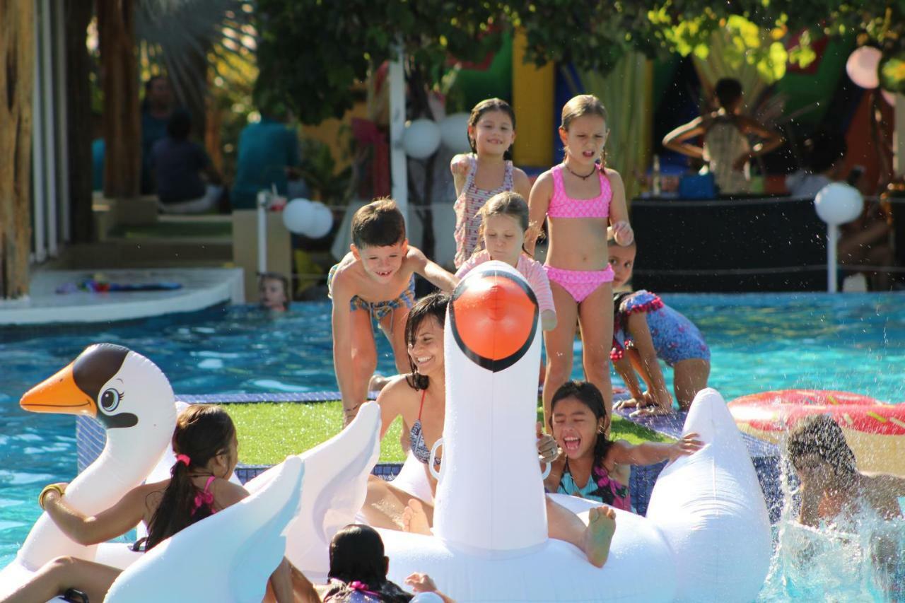 Seis Playas Hotel Tamarindo Luaran gambar